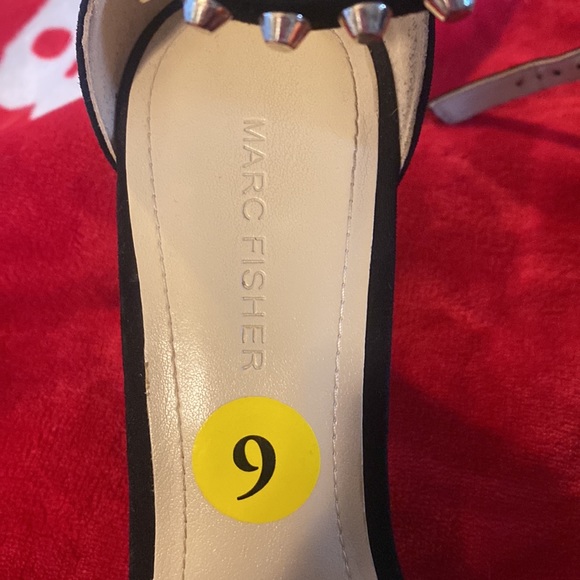 Marc Fisher size 9 ‘studded’ heels - Picture 2 of 7